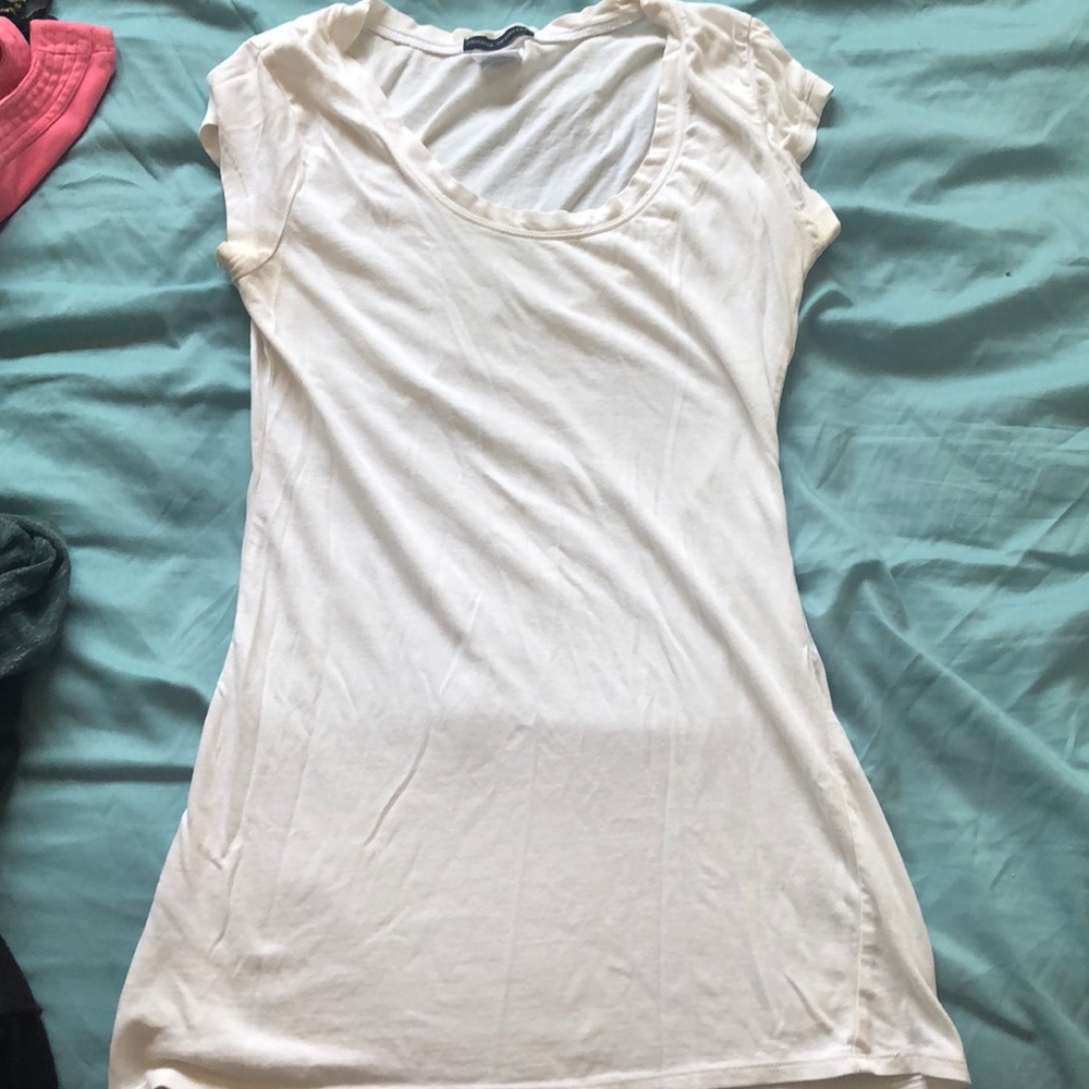 White t-shirt long